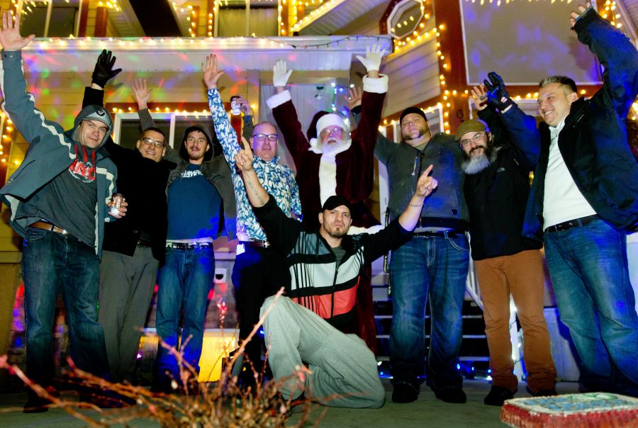 <who>Photo Credit: NowMedia/Gord Goble</who> Discovery House Light-Up (Jerome fourth from left)