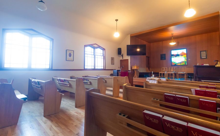 <who>Photo Credit: NowMedia/Gord Goble</who> Inside Cawston United Church