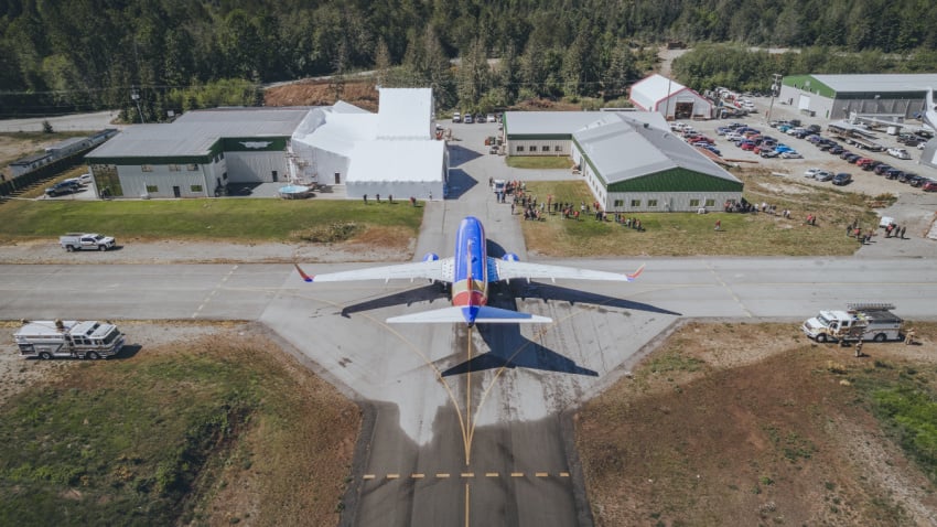 <who> Photo Credit: Coulson Aviation