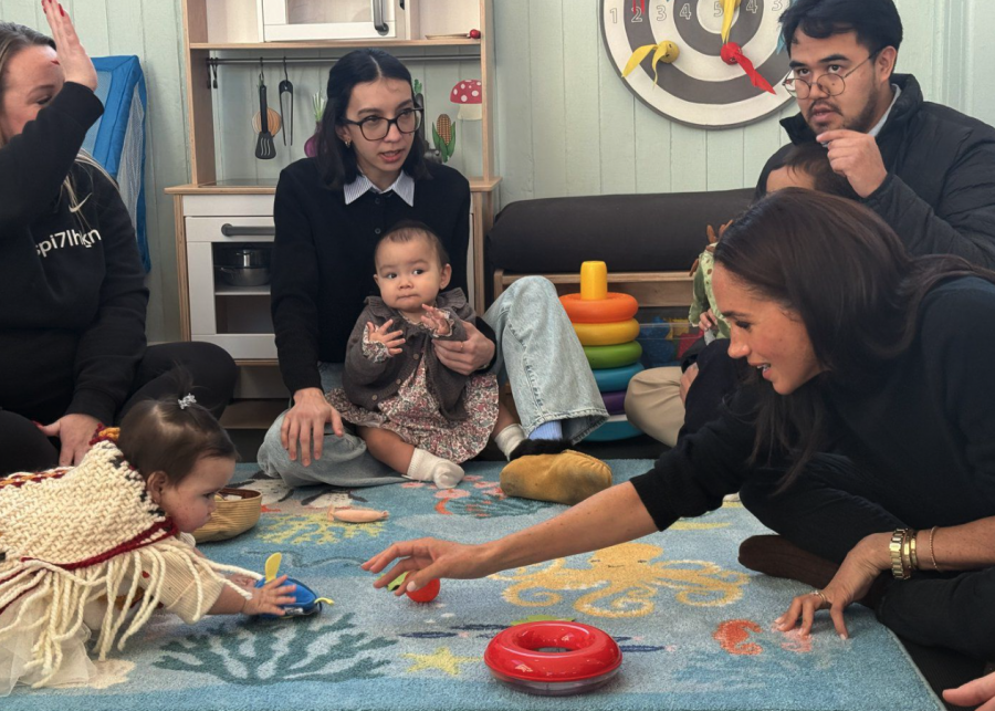 <who> Photo credit: Samantha Falk/LJI </who> Prince Harry and Meghan Markle visited the Squamish Nation Monday on their way to the Invictus Games in Squamish.